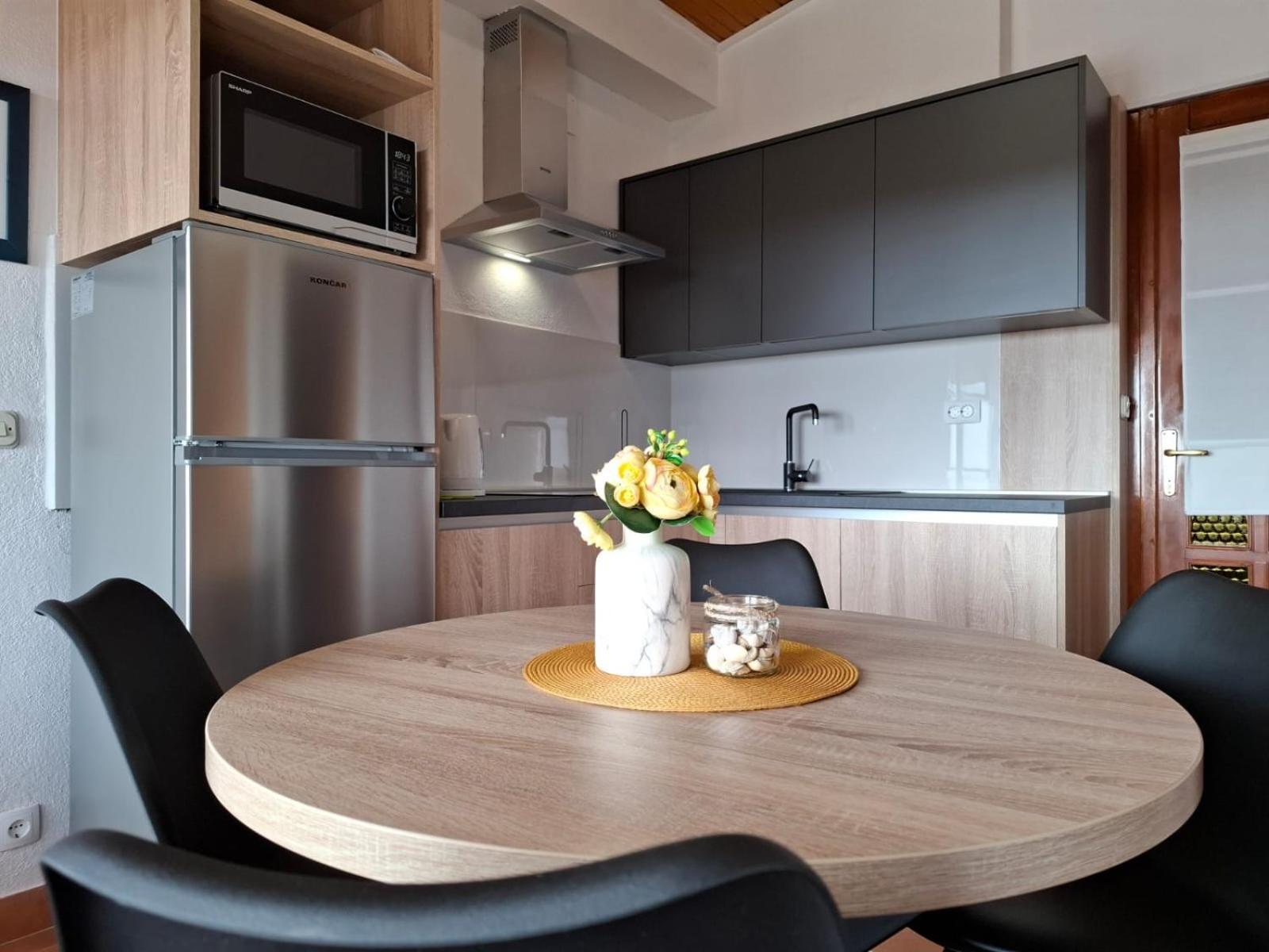 Apartmani Sarlija Pakoštane Exterior foto